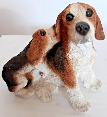 Stone critters figurine beagle - stone,
